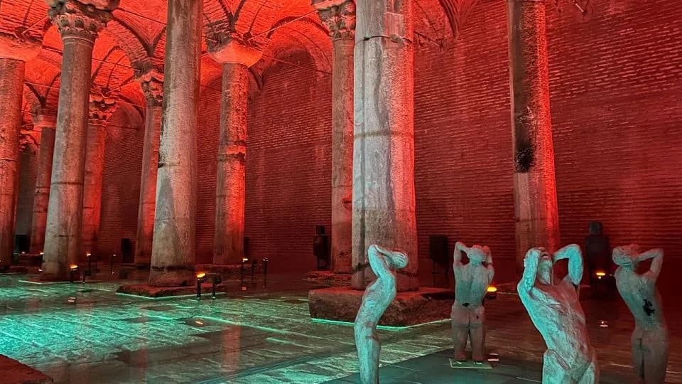 Skip-the-Line Basilica Cistern Tour with Expert Guide in 30 Minutes - Image 5
