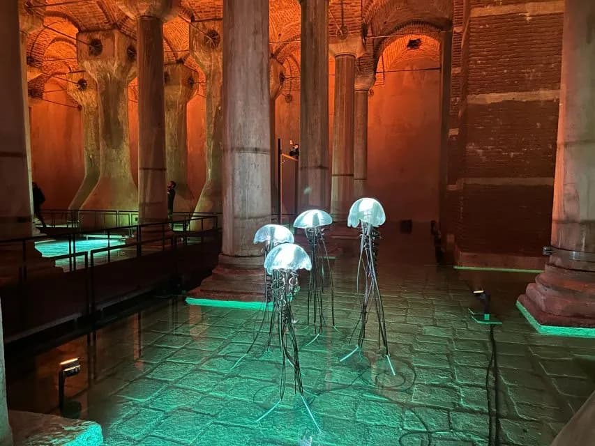 Skip-the-Line Basilica Cistern Entry with Multilingual Audio Guide - Image 4
